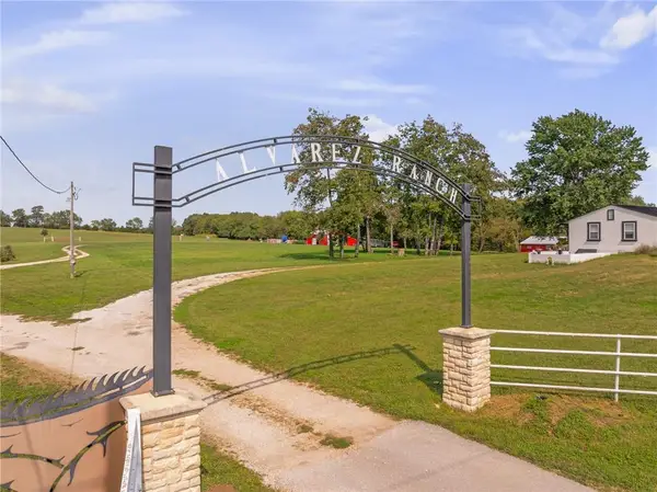 25160 W 223rd Street, Spring Hill, KS 66083