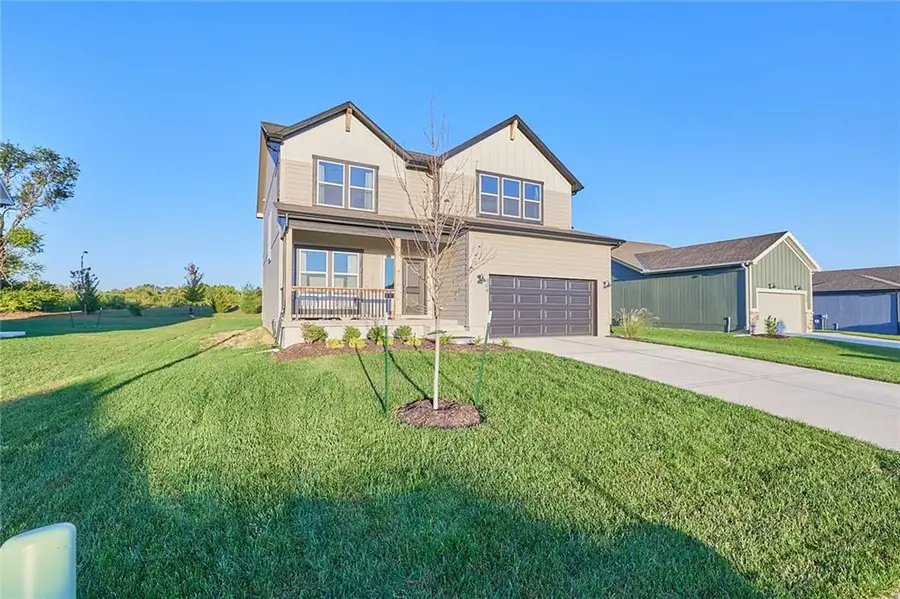 404 Woodview Drive, Raymore, MO 64083 - #2