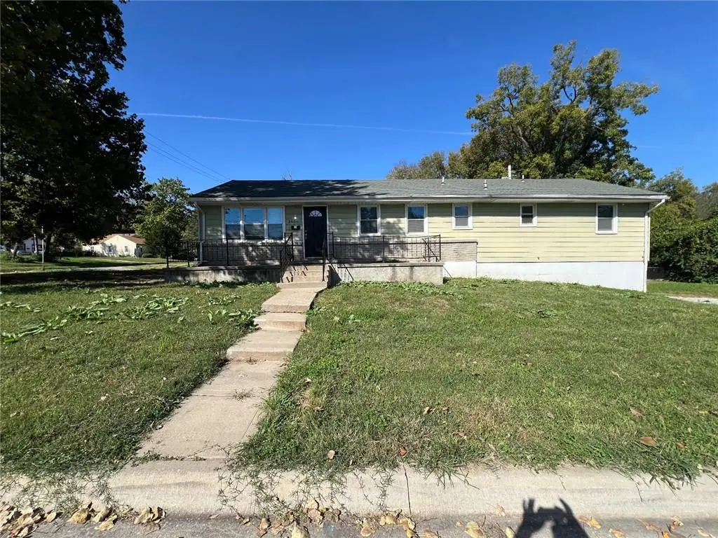 3406 E 73rd Street, Kansas City, MO 64132 - #1