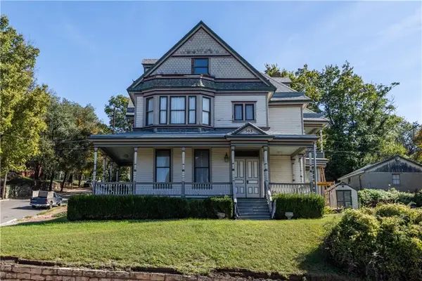 503 S 11th Street, St Joseph, MO 64501