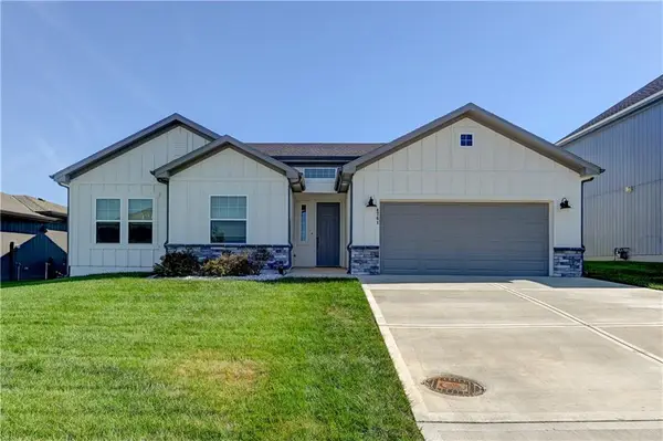 4761 S 22nd Street, Leavenworth, KS 66048
