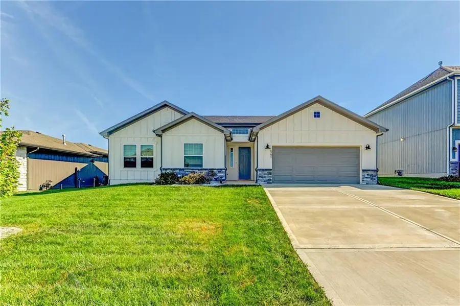 4761 S 22nd Street, Leavenworth, KS 66048 - #2