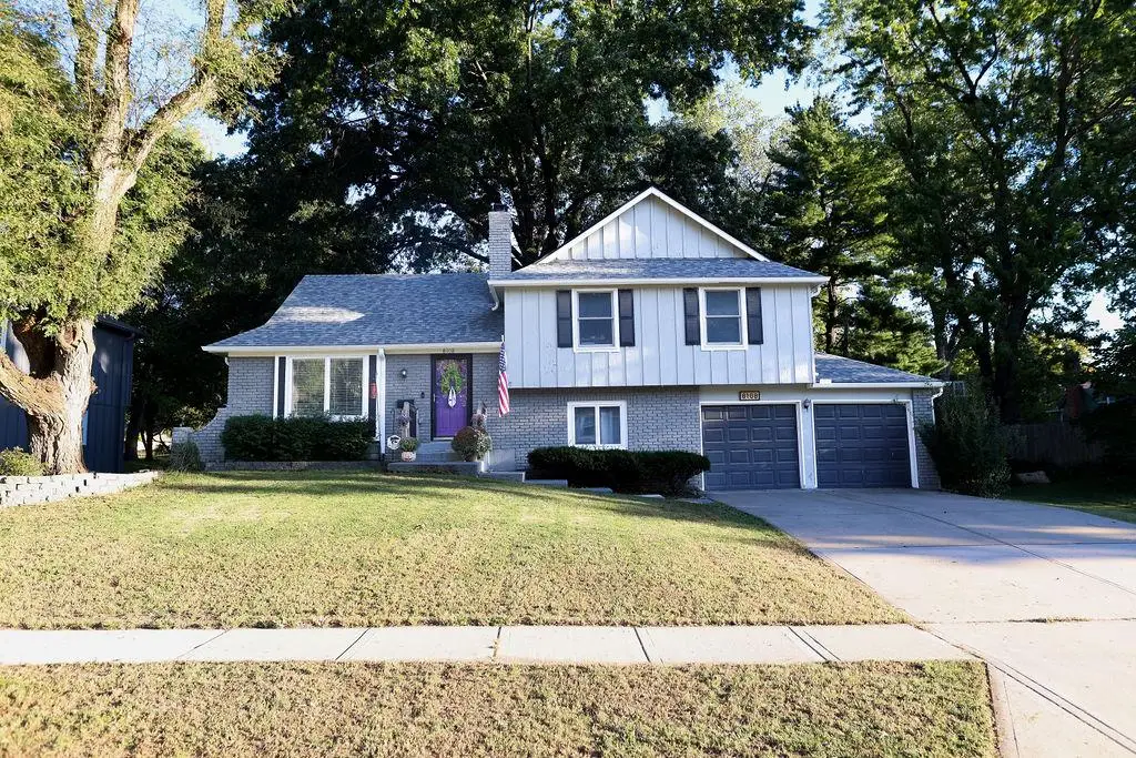 8108 W 96th Terrace, Overland Park, KS 66212 - #1