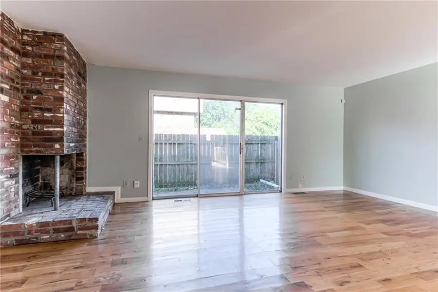11250 College Avenue, Kansas City, MO 64137 - #2