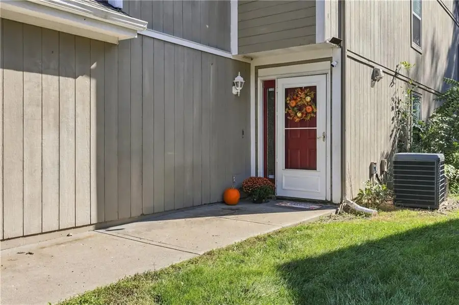 15521 E 48th Street, Kansas City, MO 64136 - #2
