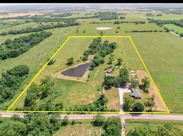 11137 W 200 Road, Blue Mound, KS 66010