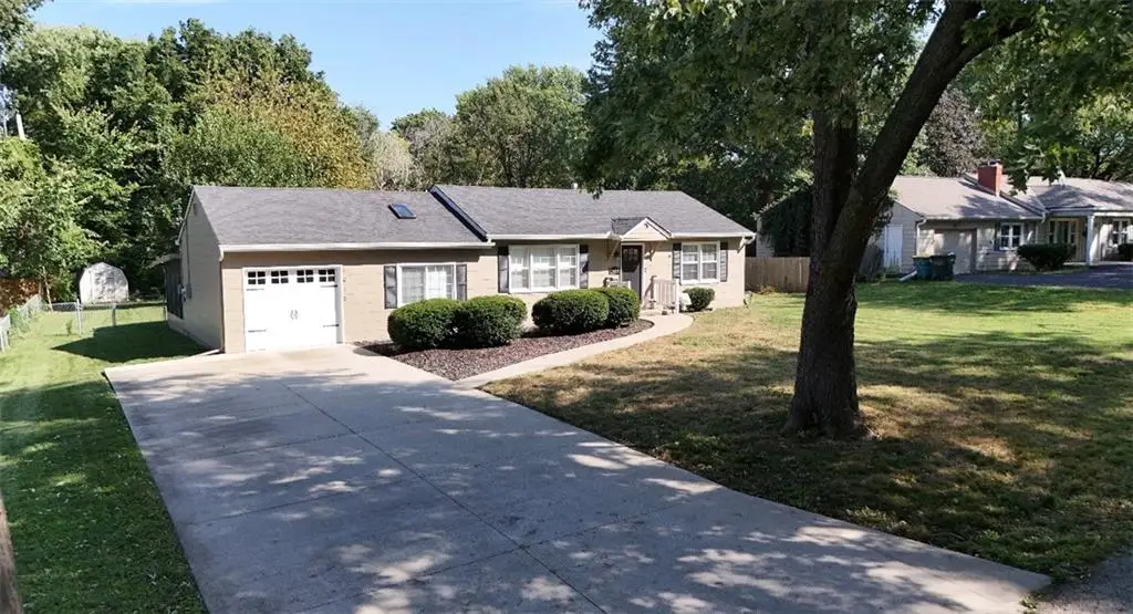 6419 Bluejacket Street, Shawnee, KS 66203 - #1