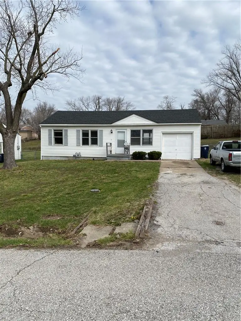 5608 E 101st Terrace, Kansas City, MO 64137 - #1