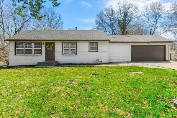 8017 Waverly Avenue, Kansas City, KS 66109
