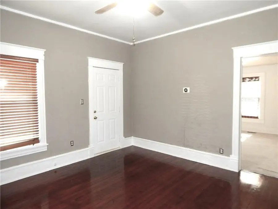 452 N Water Street, Liberty, MO 64068 - #2
