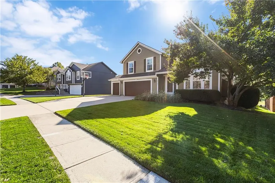 23707 W 58th Terrace, Shawnee, KS 66226 - #2