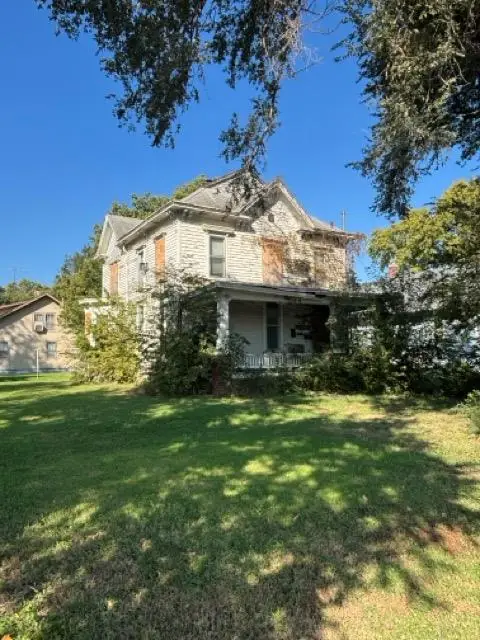 109 Spruce Street, Abilene, KS 67410 - #1