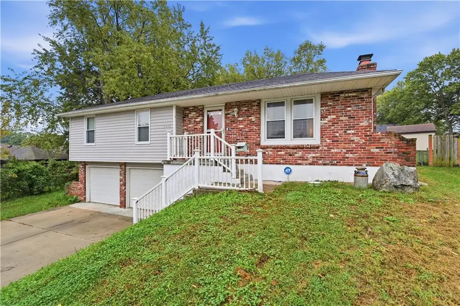 7415 NW 80th Terrace, Kansas City, MO 64152 - #3