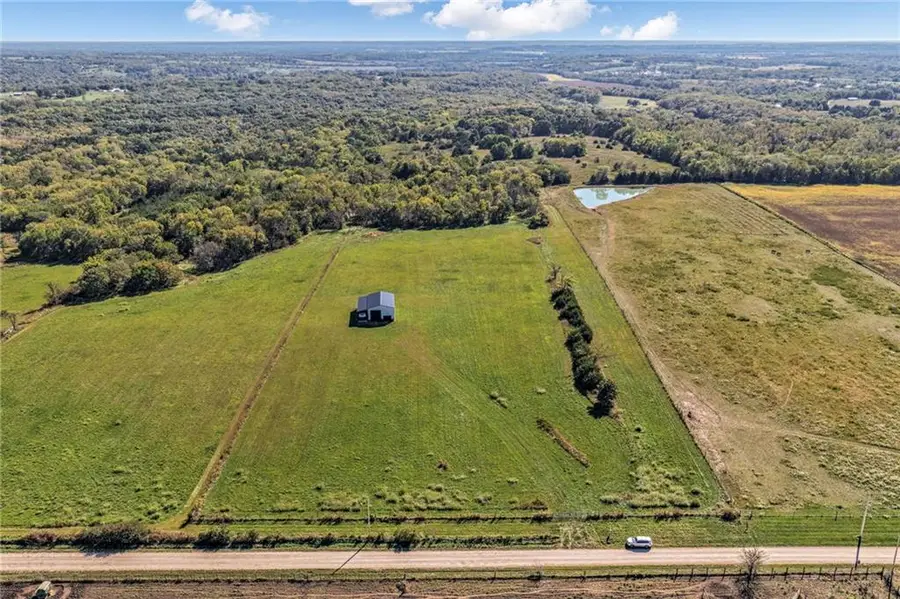 W 295th Street, Paola, KS 66071 - #3