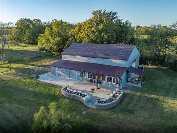 21583 Hadsall Road, Parker, KS 66072