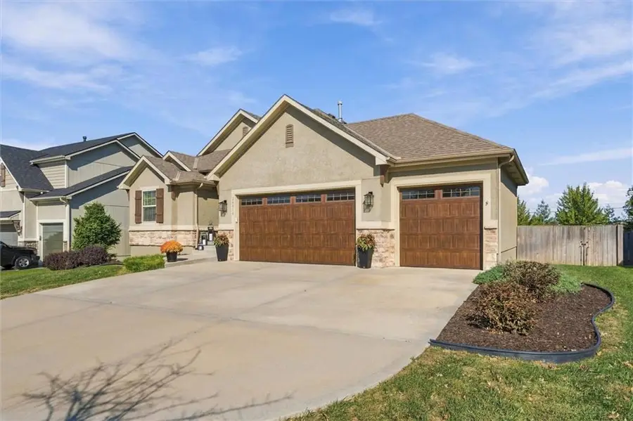 26018 W 143rd Terrace, Olathe, KS 66061 - #3