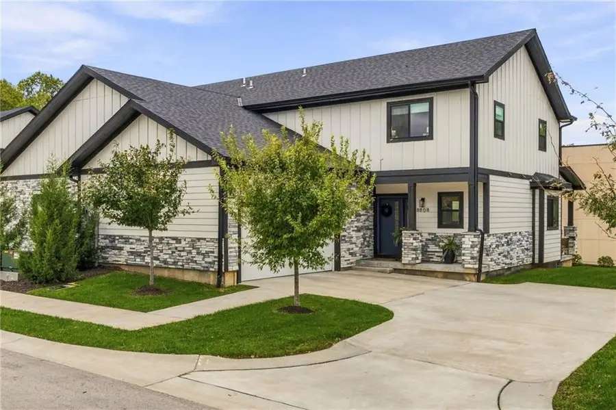 8808 Cortez Street, Overland Park, KS 66212 - #2