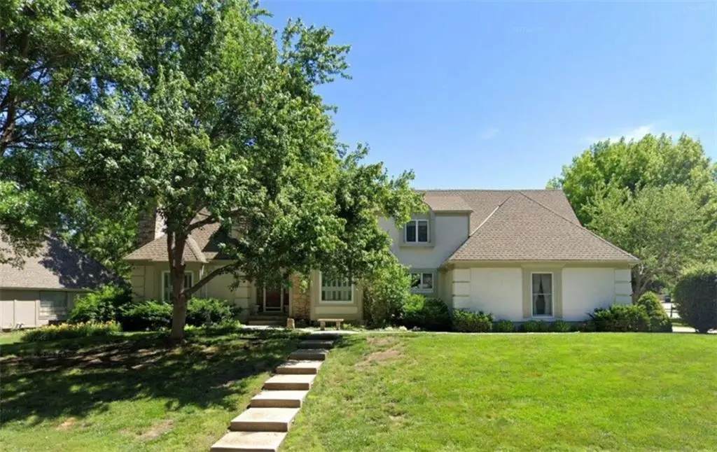 14701 S Village Drive, Olathe, KS 66062 - #1