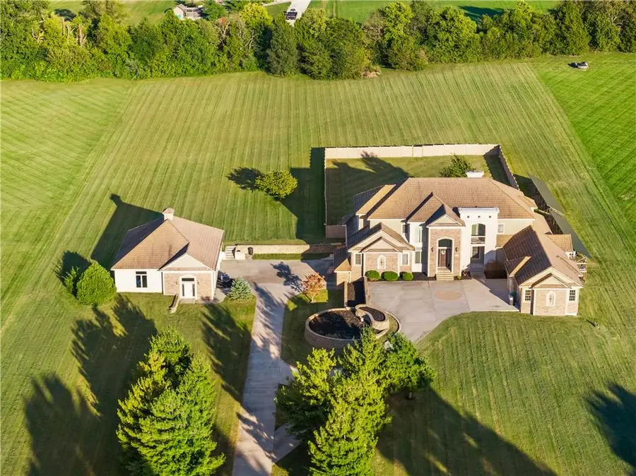 9701 Windsor Drive, Lees Summit, MO 64086 - #2