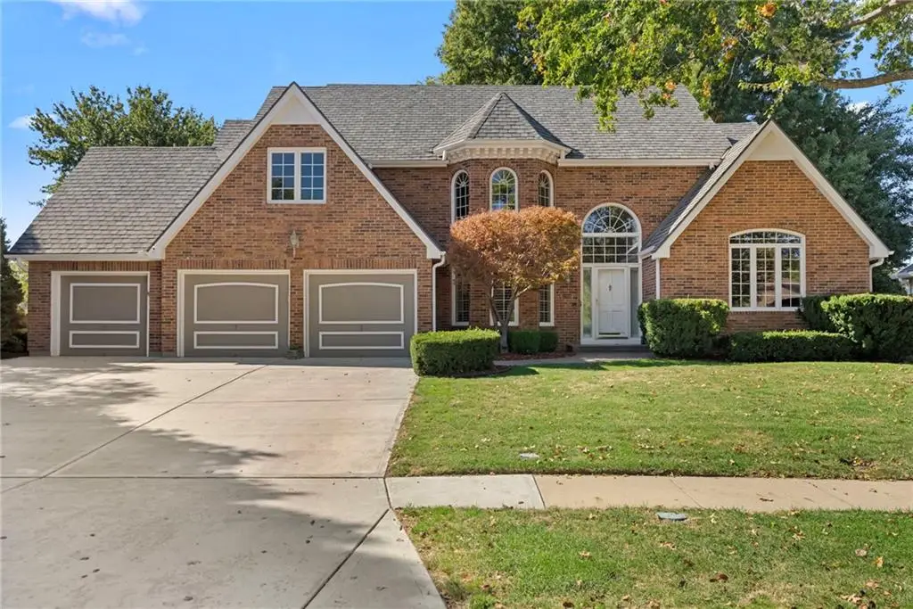 12808 Sherwood Drive, Leawood, KS 66209 - #1