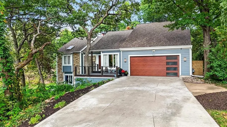 7611 Park Street, Lenexa, KS 66216 - #3