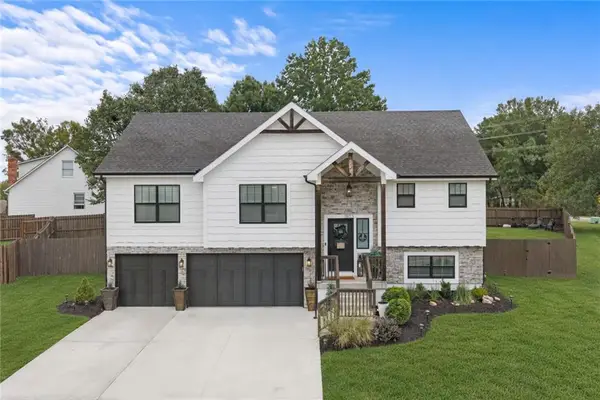 1803 NW Madi Court, Grain Valley, MO 64029