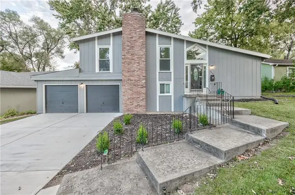9400 W 83rd Terrace, Overland Park, KS 66212