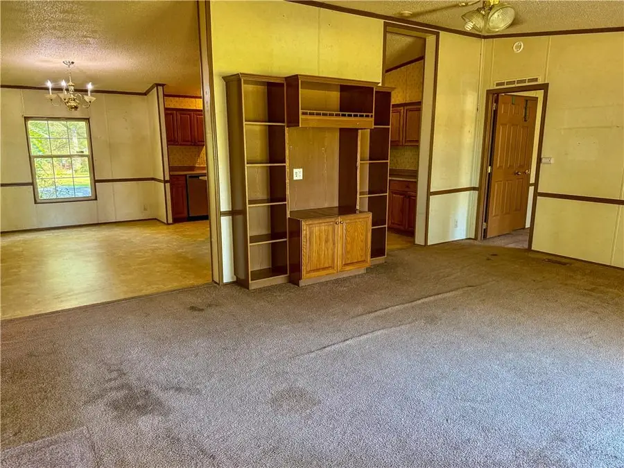619 Hoover Street, Pomona, KS 66076 - #3