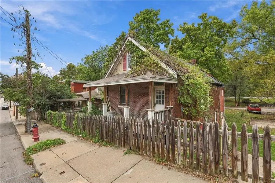 2024 Summit Street, Kansas City, MO 64108 - #2