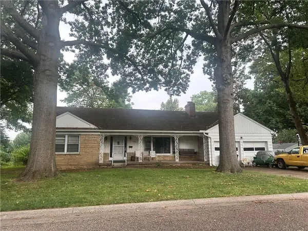 5000 Fairway Road, Westwood, KS 66205