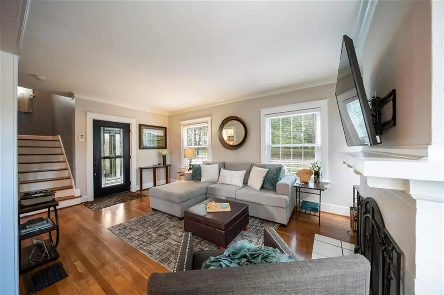 407 Greenway Terrace, Kansas City, MO 64113 - #3