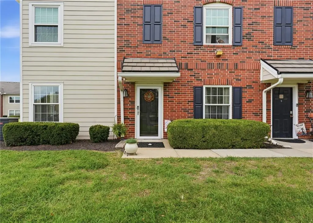 11604 Tomahawk Creek Parkway #A, Leawood, KS 66211 - #1