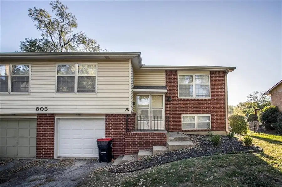 607 NE Lynn Street, Lees Summit, MO 64063 - #2