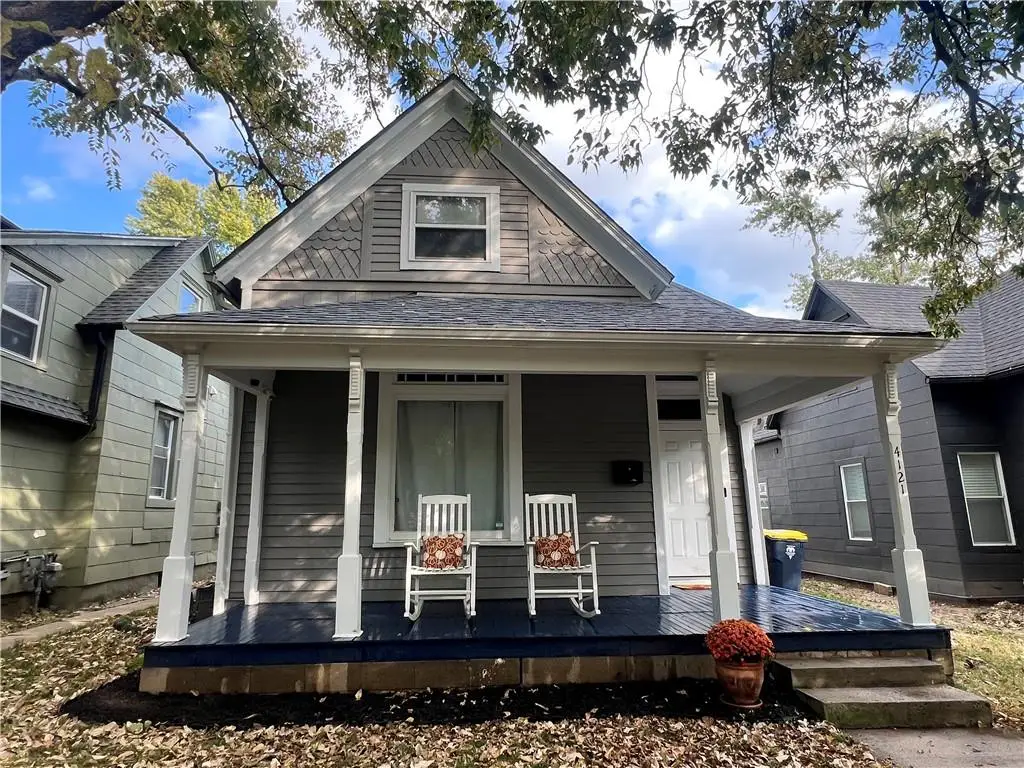 4121 Oak Street, Kansas City, MO 64111 - #1