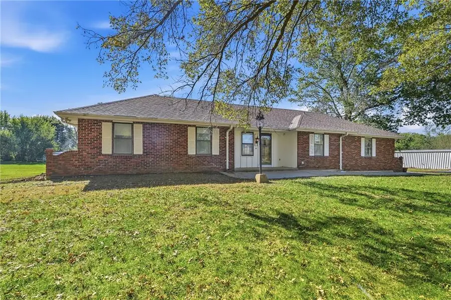 5905 E 210th Street, Belton, MO 64012 - #2