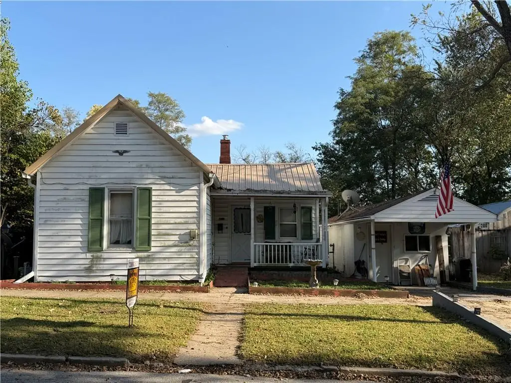 411 Highland Avenue, Lexington, MO 64067 - #1