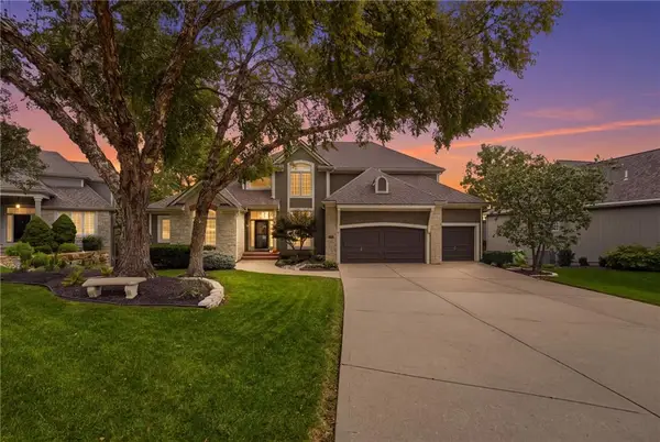 26263 W 111th Terrace, Olathe, KS 66061