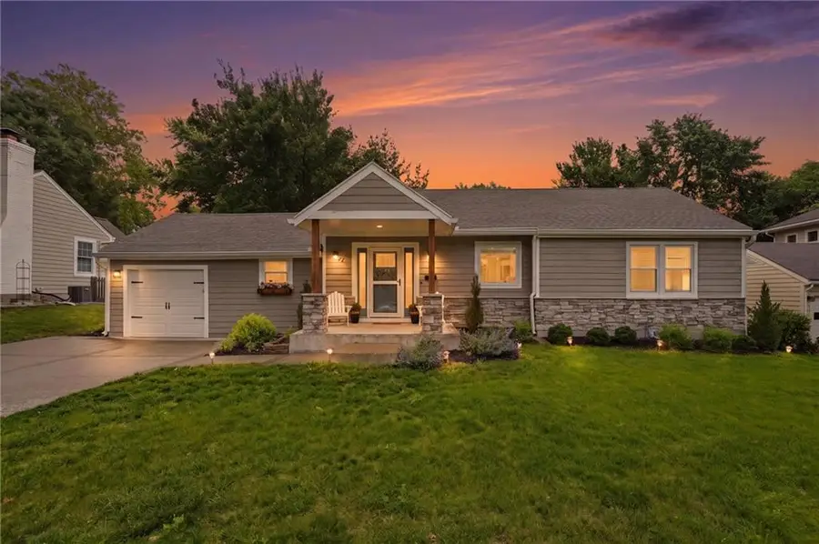 5927 Mission Road, Fairway, KS 66205 - #2