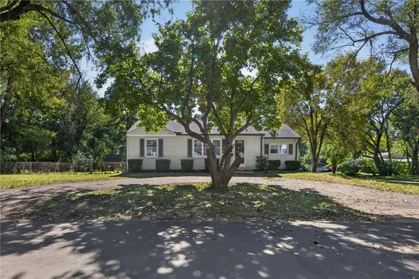 10901 E 81st Terrace, Raytown, MO 64138