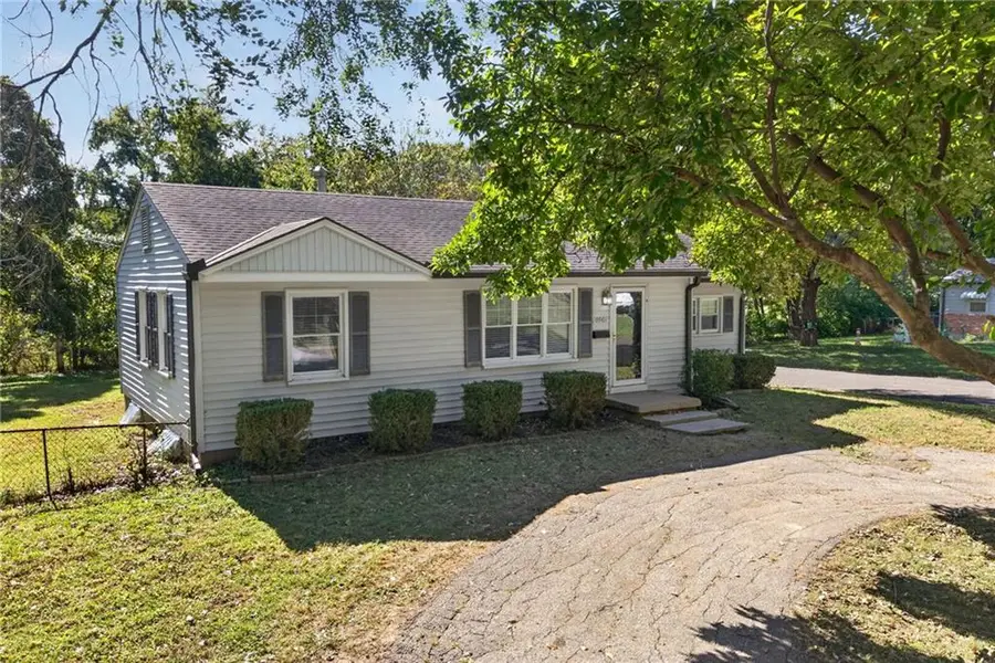 10901 E 81st Terrace, Raytown, MO 64138 - #2