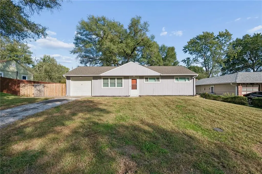 11305 Mckinley Avenue, Kansas City, MO 64134 - #1