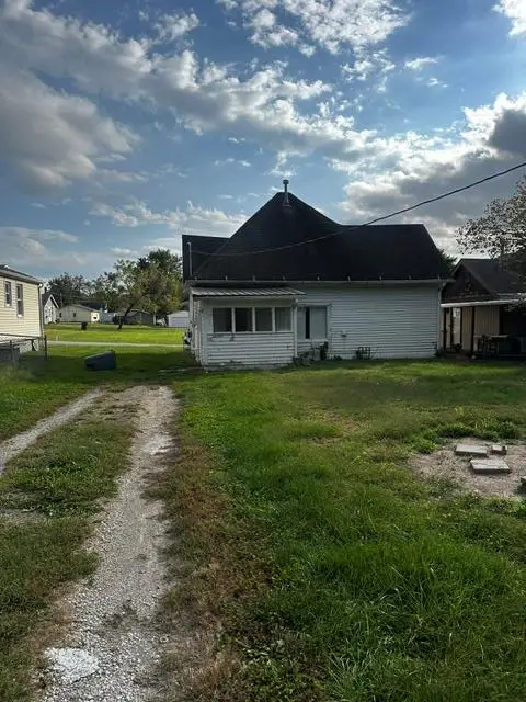 212 Seventh Street, Cameron, MO 64429 - #3