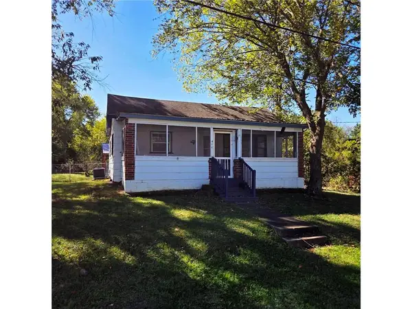 416 W Gravel Street, Clinton, MO 64735