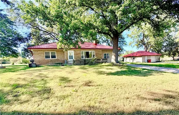 122 Buckner Tarsney Road, Sibley, MO 64088