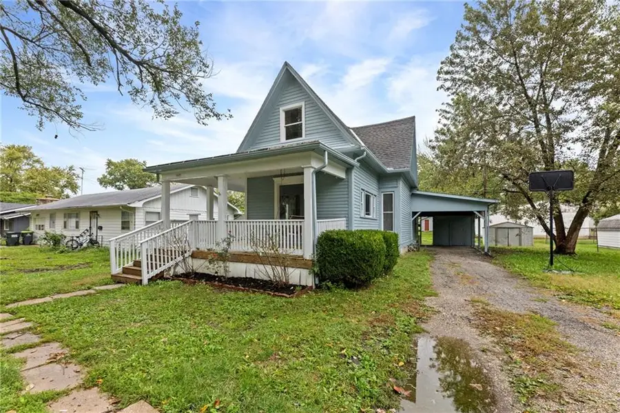 1027 N Mulberry Street, Ottawa, KS 66067 - #2