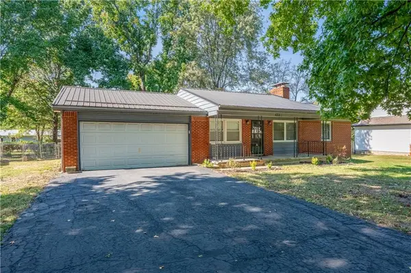 423 Olive Street, Windsor, MO 65360