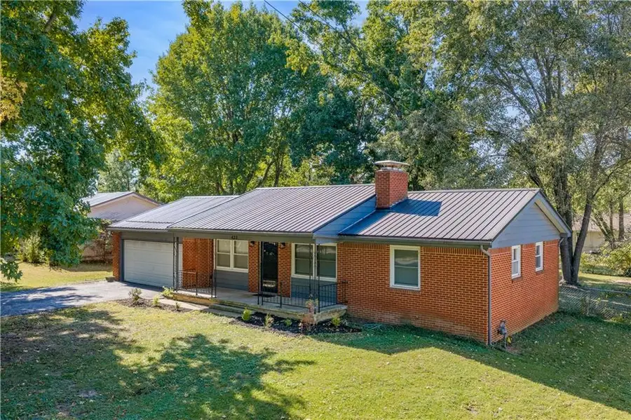 423 Olive Street, Windsor, MO 65360 - #3