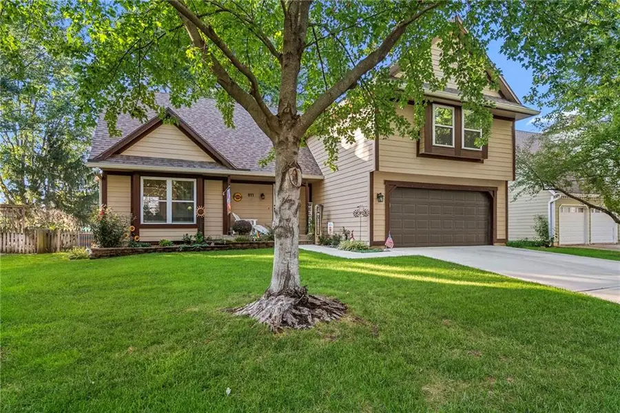 811 N Mesa Street, Olathe, KS 66061 - #2