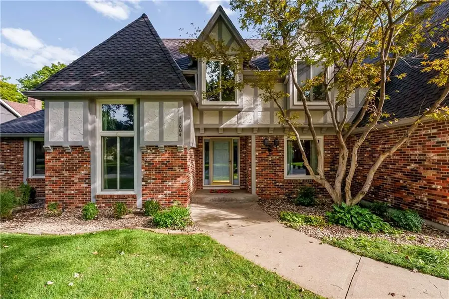 11004 W 120th Terrace, Overland Park, KS 66213 - #2