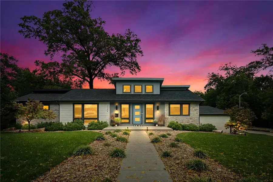 3004 W 82nd Terrace, Leawood, KS 66206 - #3
